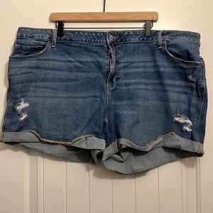 Old Navy Mid-Rise Boyfriend Shorts